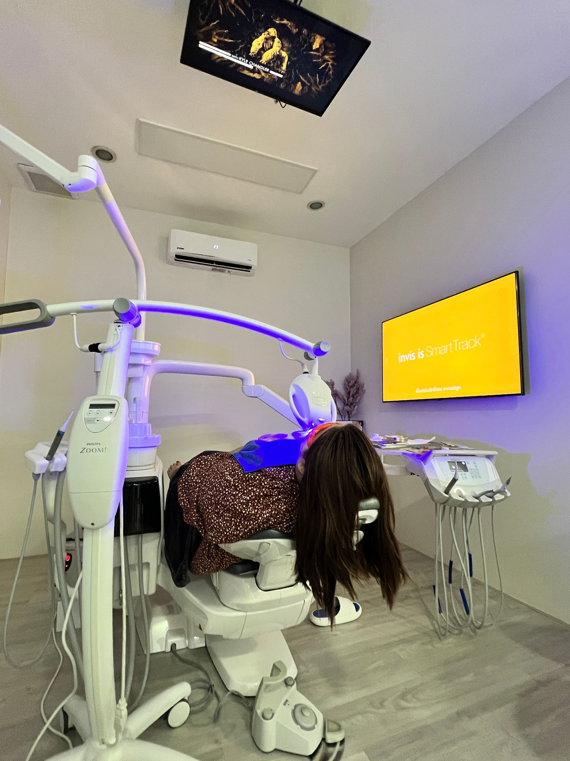 Whitening session in progress